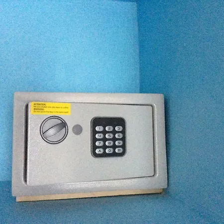 4 In Piazza Oda ve Kahvaltı 4*